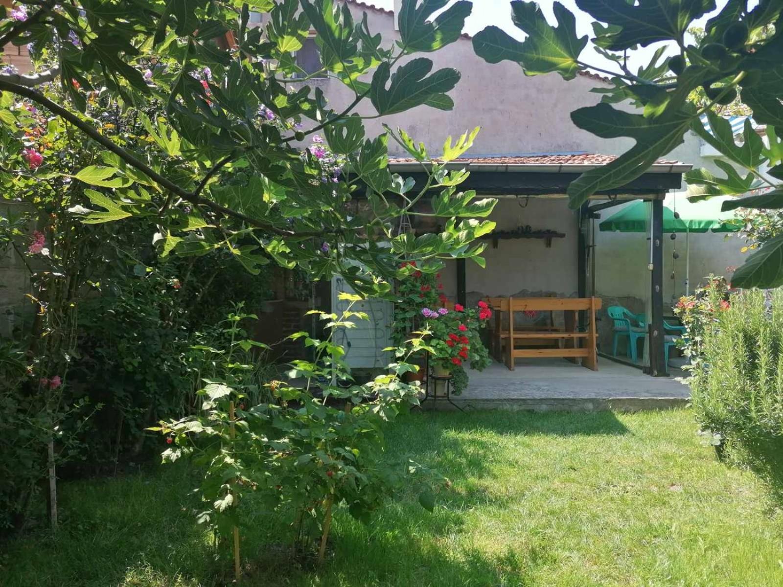 Guest House Sokratovi Obzor Exterior photo